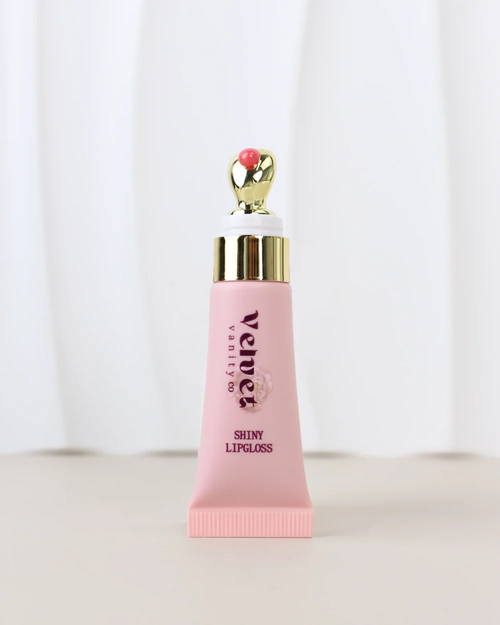 Shiny Lip Gloss - Image 2